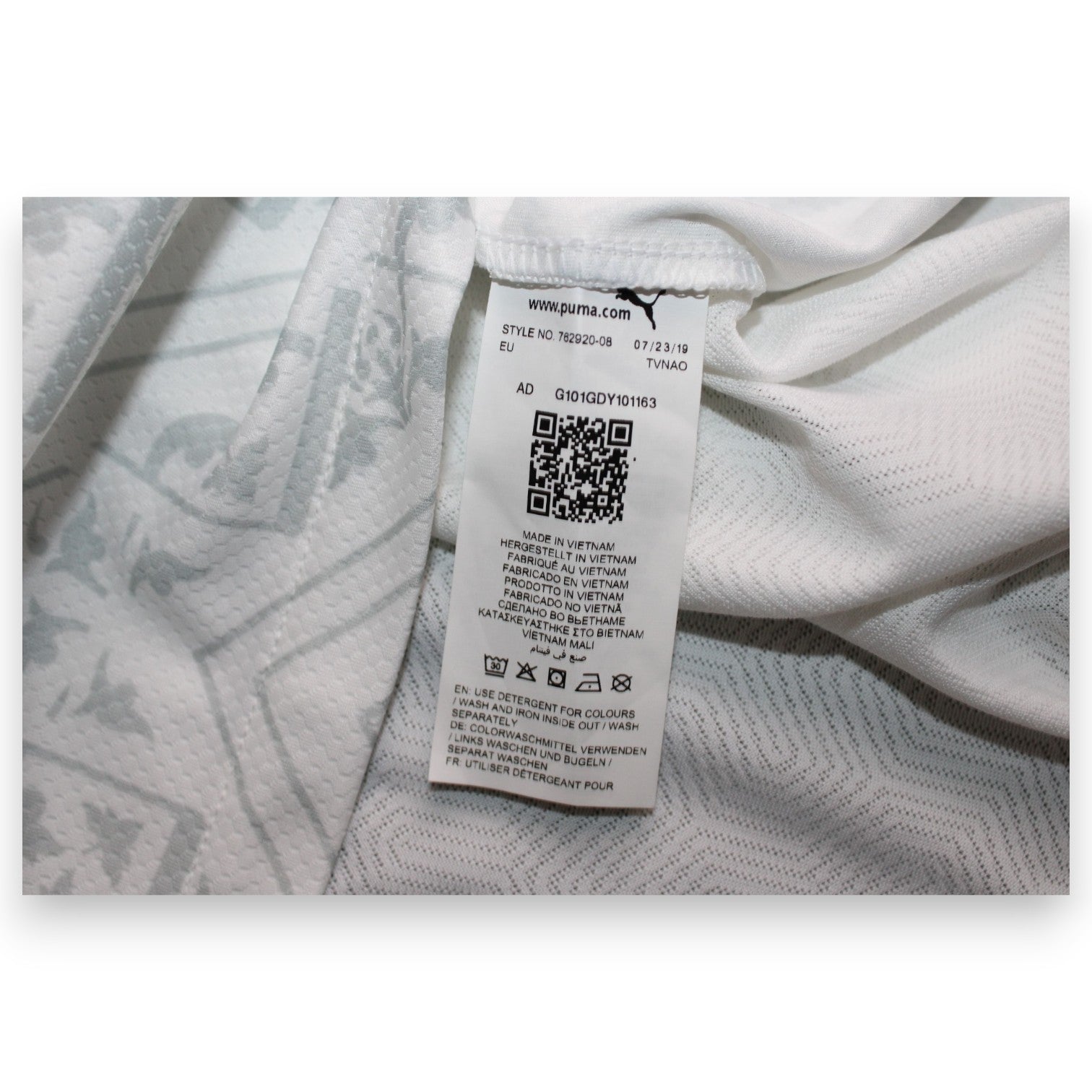Etichetta composizione maglia Italia Away 2019 Player Issued Puma – Made in Vietnam – stile 762920-08