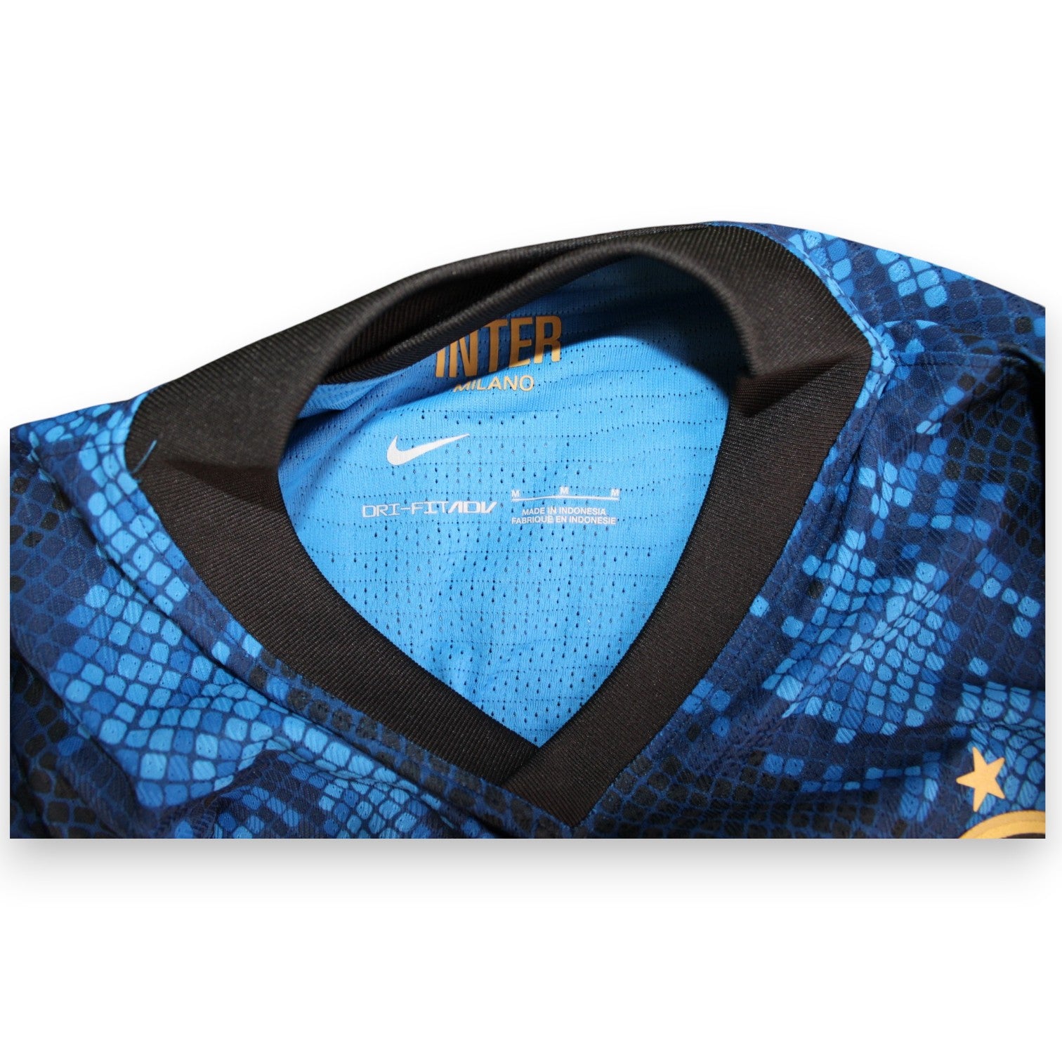 Etichetta taglia M Nike Dri-FIT ADV maglia Inter Home 2021-22 Player Issued – Marcelo Brozović numero 77