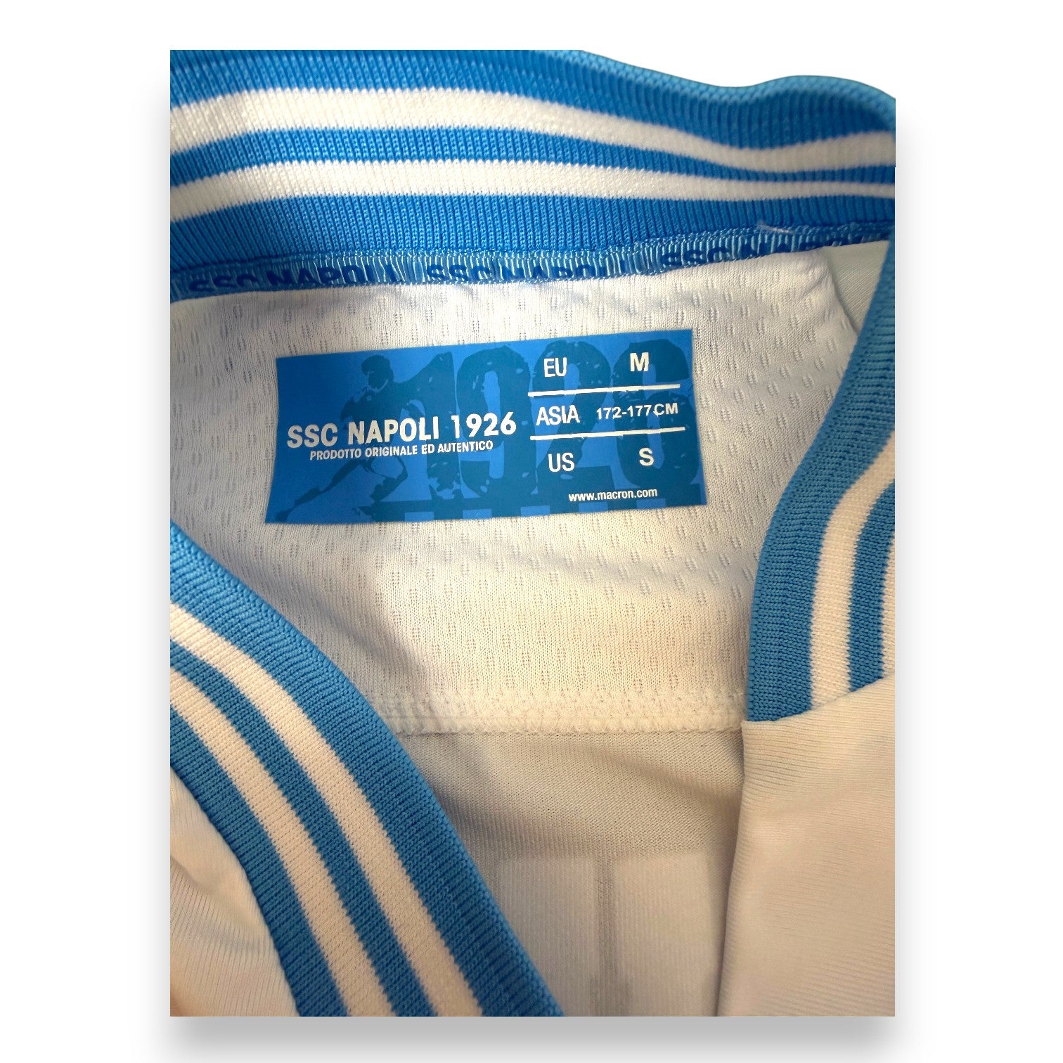 Dettaglio taglia M maglia SSC Napoli Away 2012-13 Macron – SSC Napoli 1926 Prodotto Originale ed Autentico