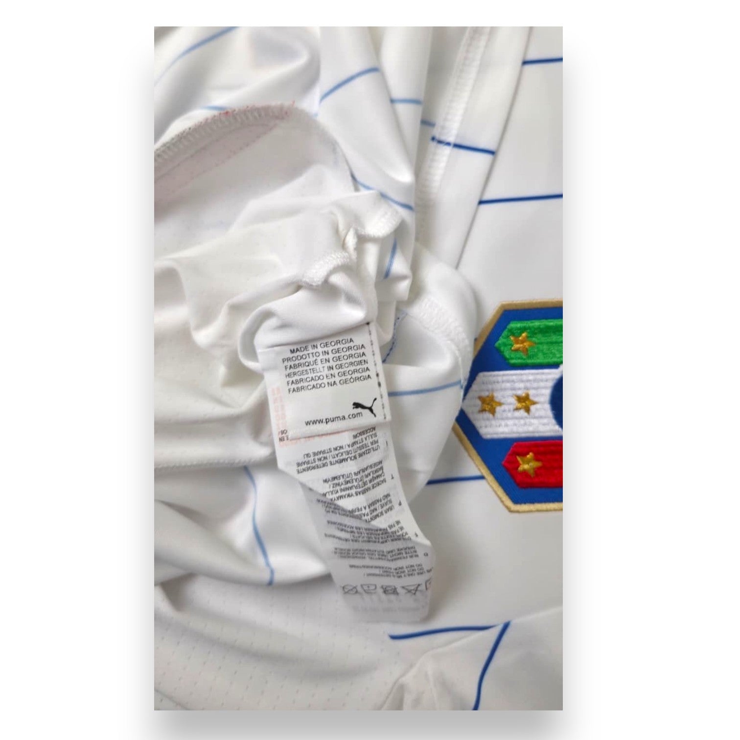 Etichetta interna Puma Made in Georgia – maglia Italia Away 2014-15 Chiellini