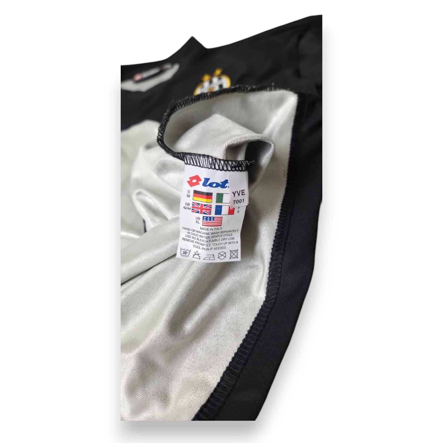 Etichetta interna maglia Juventus Away 2001-02 Lotto Player Issued – Del Piero N.10 – Made in Italy – taglia XL