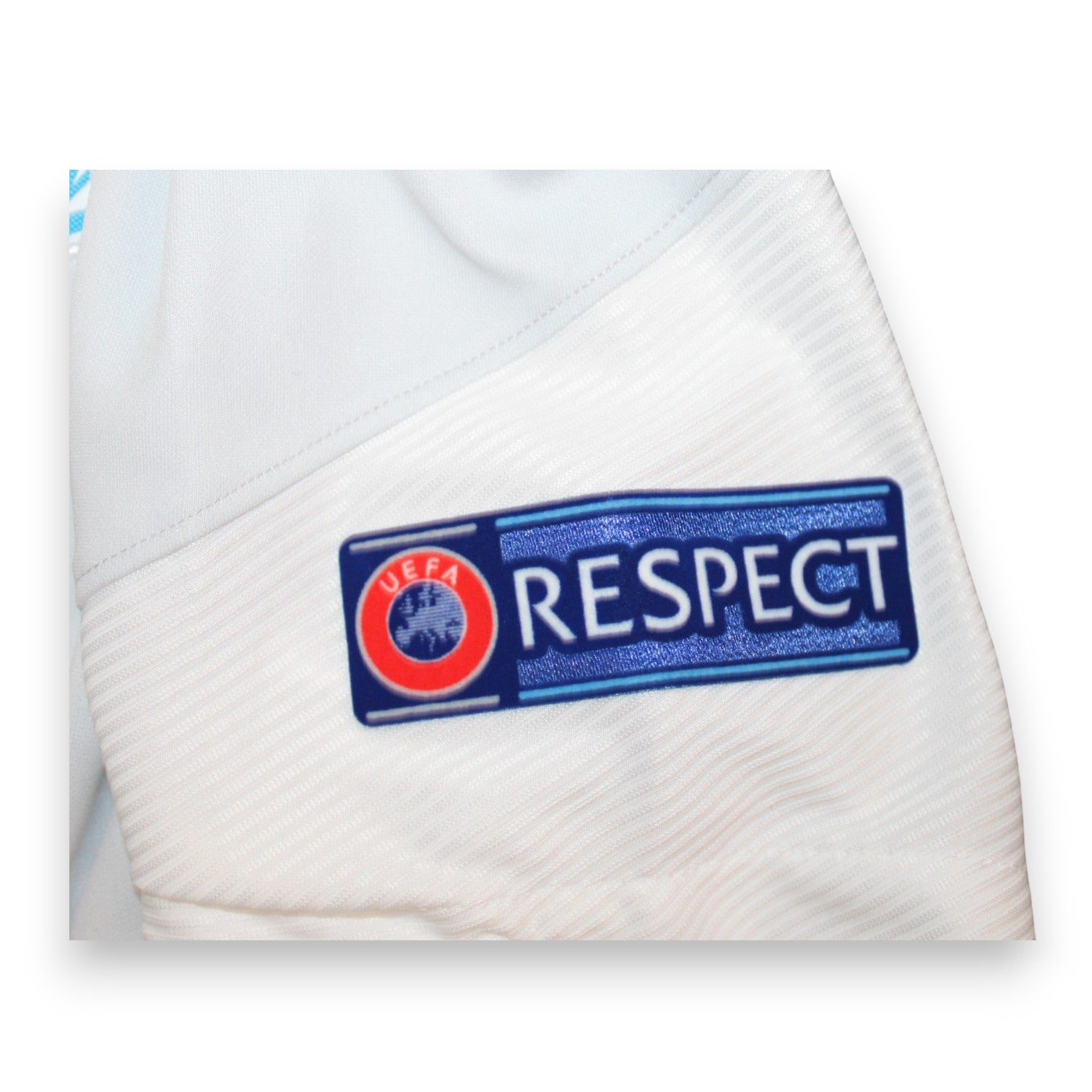 Dettaglio patch UEFA Respect maglia Zenit Away 2020-21 Player Issued Erokhin – fornitura gara UEFA Champions League
