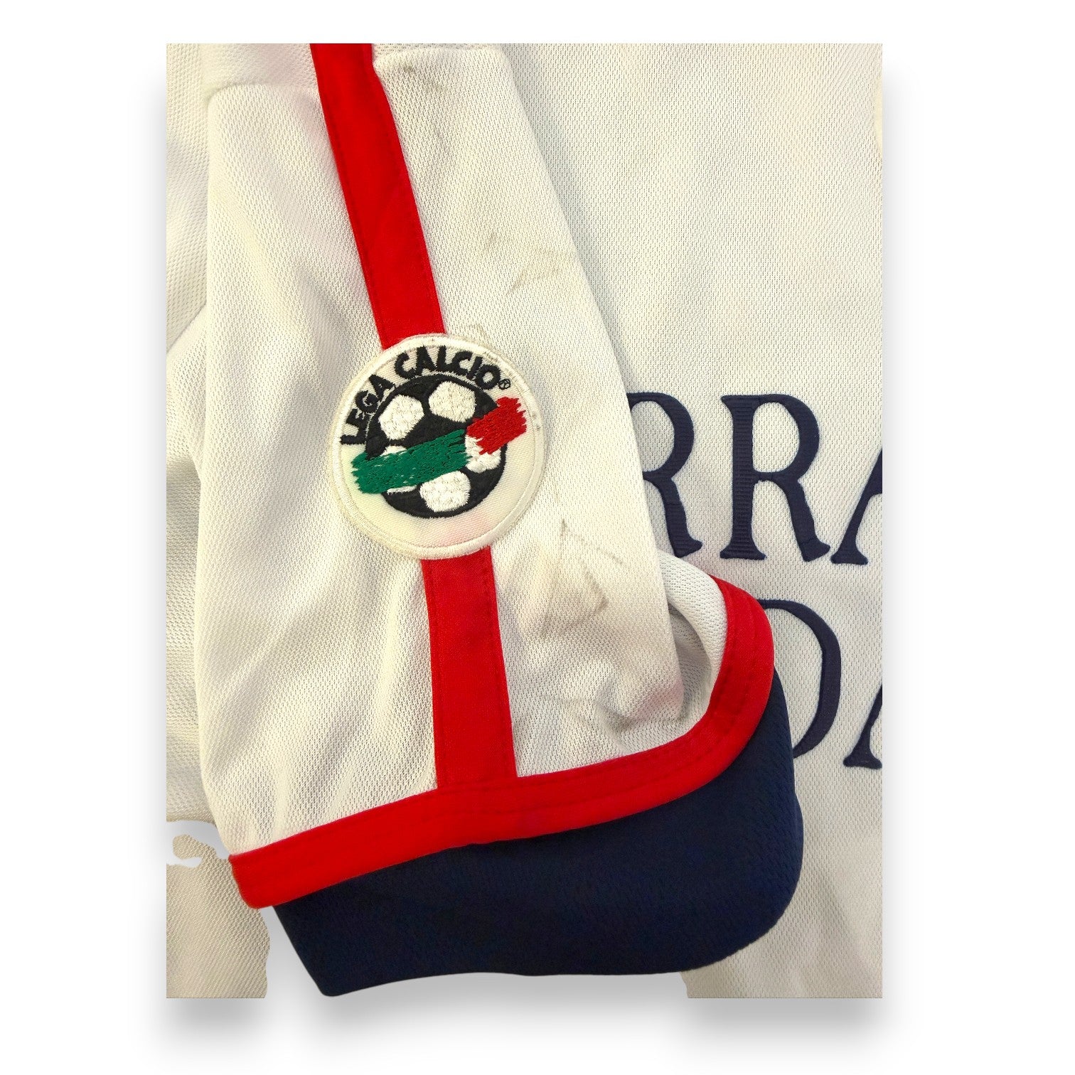Patch ufficiale Lega Calcio maglia Cagliari Calcio 2002-03 Player Issued A-Line – dettaglio manica