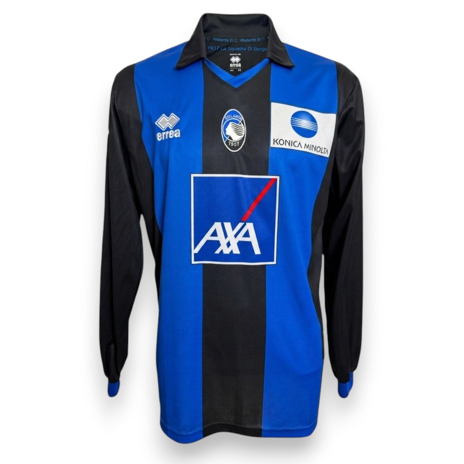 Fronte maglia Atalanta Home 2012-14 Player Issued Erreà – sponsor AXA Konica Minolta – manica lunga