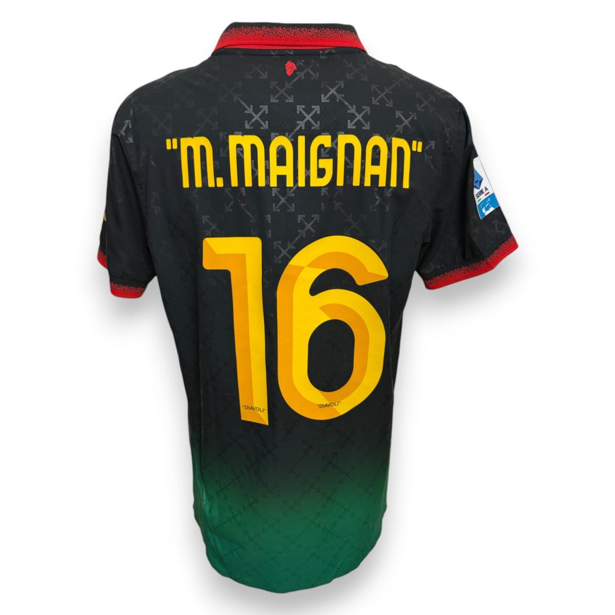 Retro maglia Milan Off-White 2024-25 Mike Maignan numero 16 – nameset ufficiale Off-White – patch Serie A Enilive
