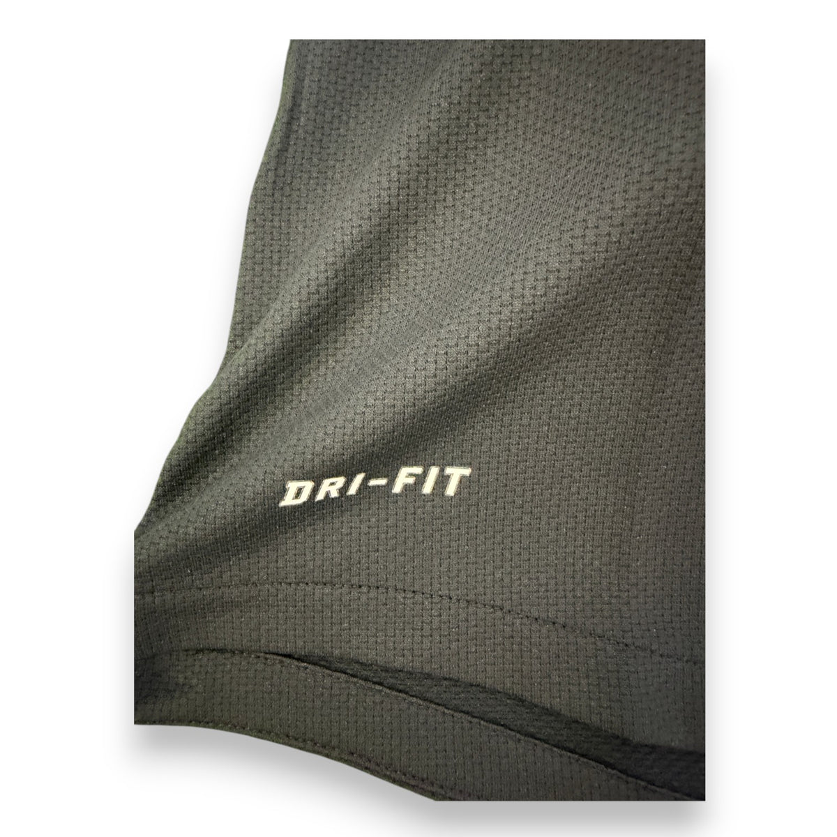 Dettaglio logo Dri-Fit e tessuto traforato maglia Barcelona 2011-12 Nike Player Issued