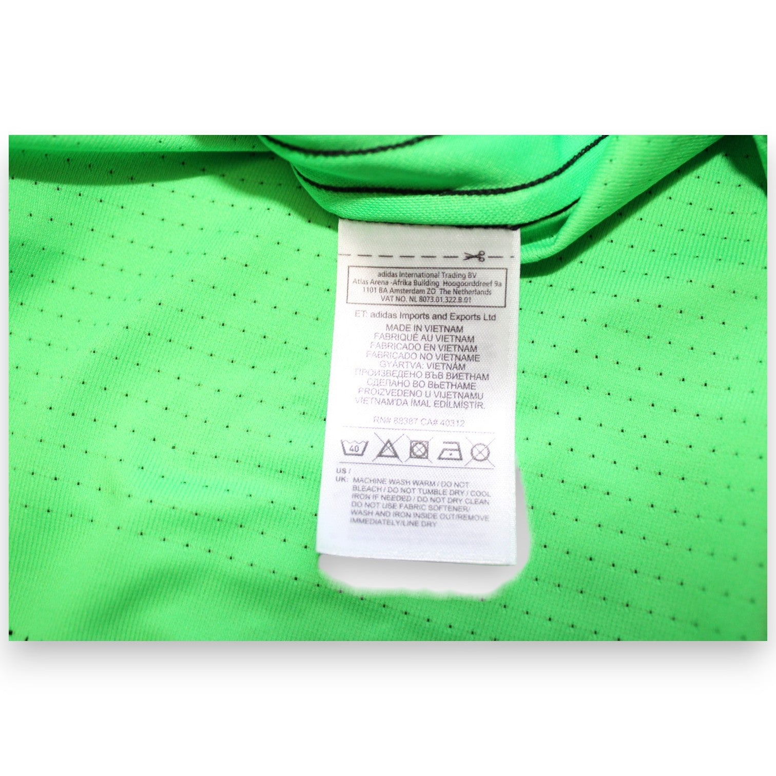 Etichetta lavaggio maglia portiere Juventus Player Issued 2016-17 – Made in Vietnam – Adidas RN 88387