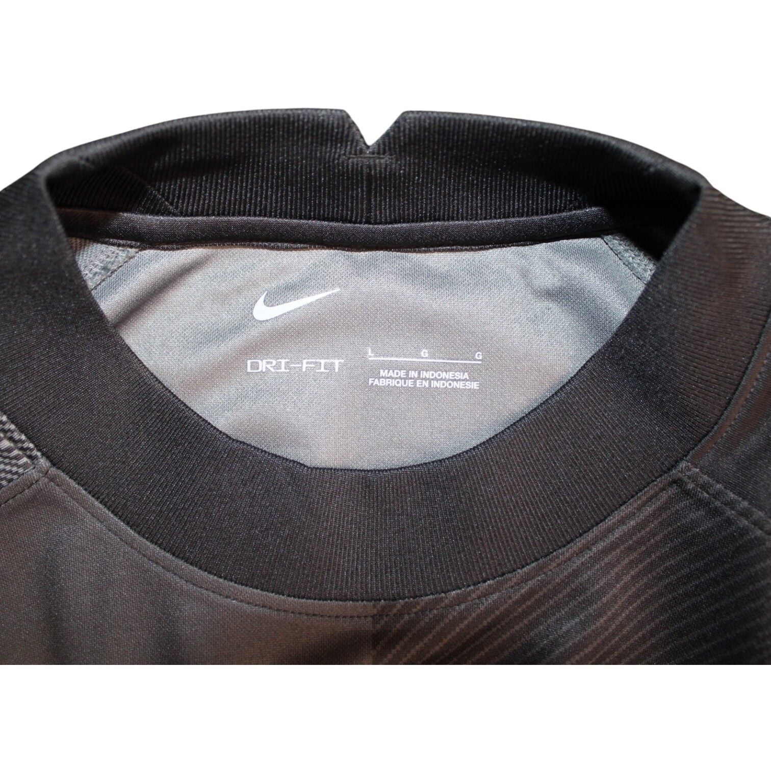 Etichetta interna Nike Dri-Fit maglia Inter Portiere 2021-22 Store – taglia L – made in Indonesia