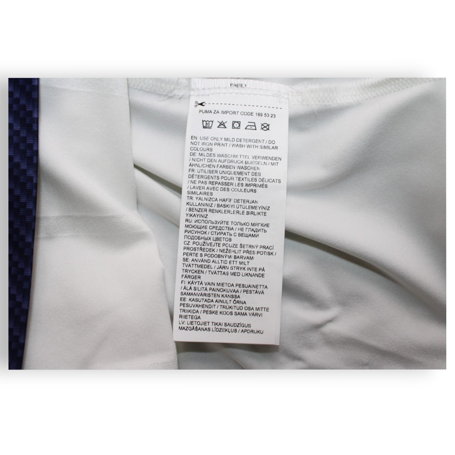 Etichetta composizione maglia Italia Away Player Issued 2016 – Puma ZA Import Code – istruzioni lavaggio multilingua