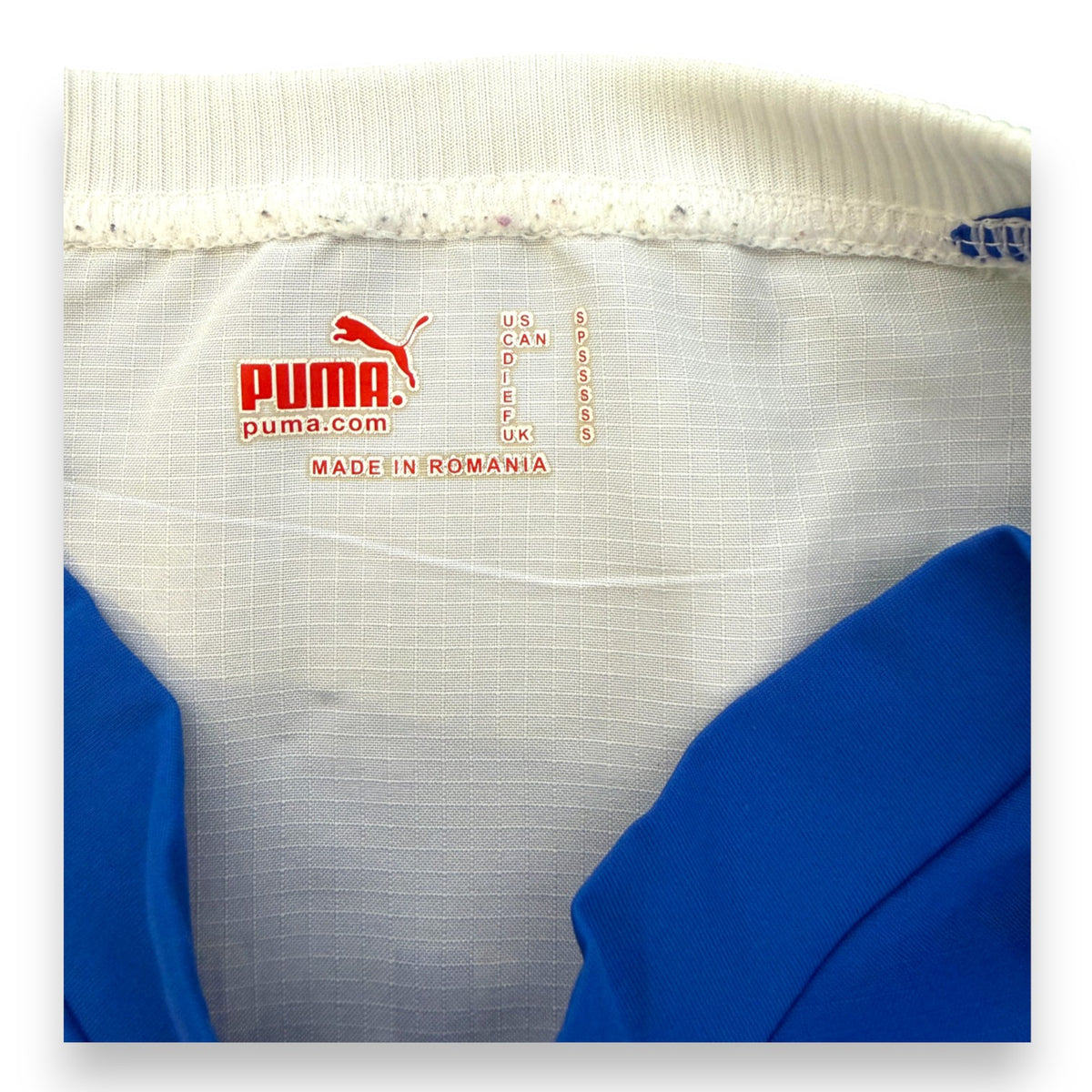 Etichetta collo Puma taglia S made in Romania – maglia Italia Away 2006 Totti vintage store