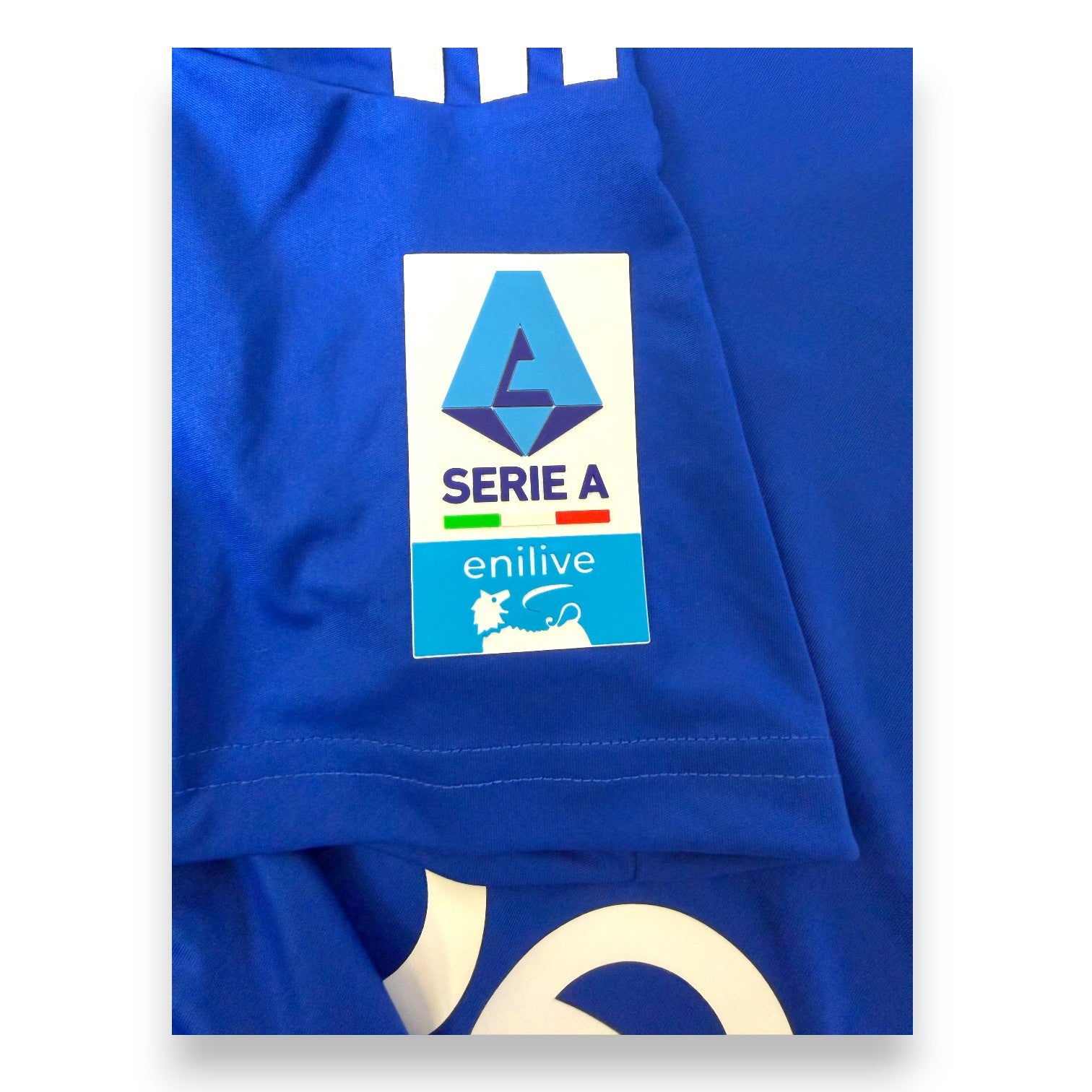 Patch Serie A enilive – maglia Como 1907 Home 2024/25 Varane Store