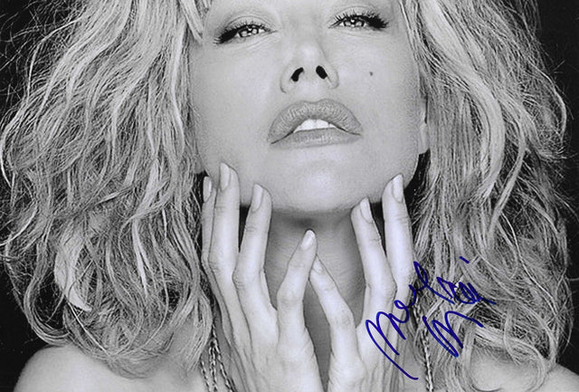Fotografia autografata Nancy Brilli ritratto artistico bianco e nero – autografo blu originale – MTM Memorabilia
