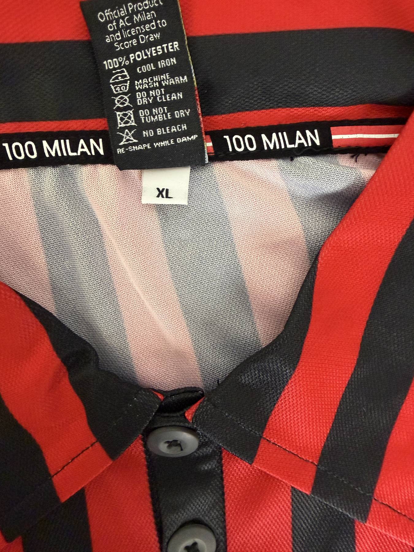 Etichetta interna 100 Milan Score Draw maglia AC Milan retro 1995-96 taglia XL – prodotto ufficiale licenziato