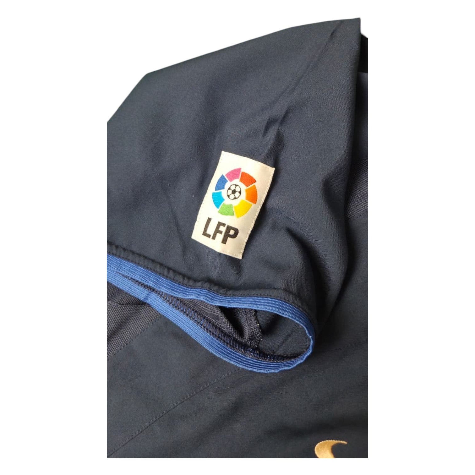 Dettaglio patch LFP La Liga maglia Barcellona Third 2003-04 Nike – manica navy