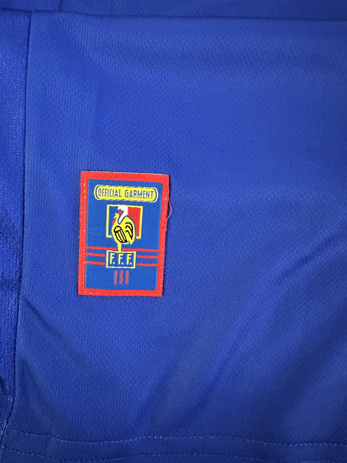 Dettaglio patch FFF Official Garment maglia Francia Home 1998 replica