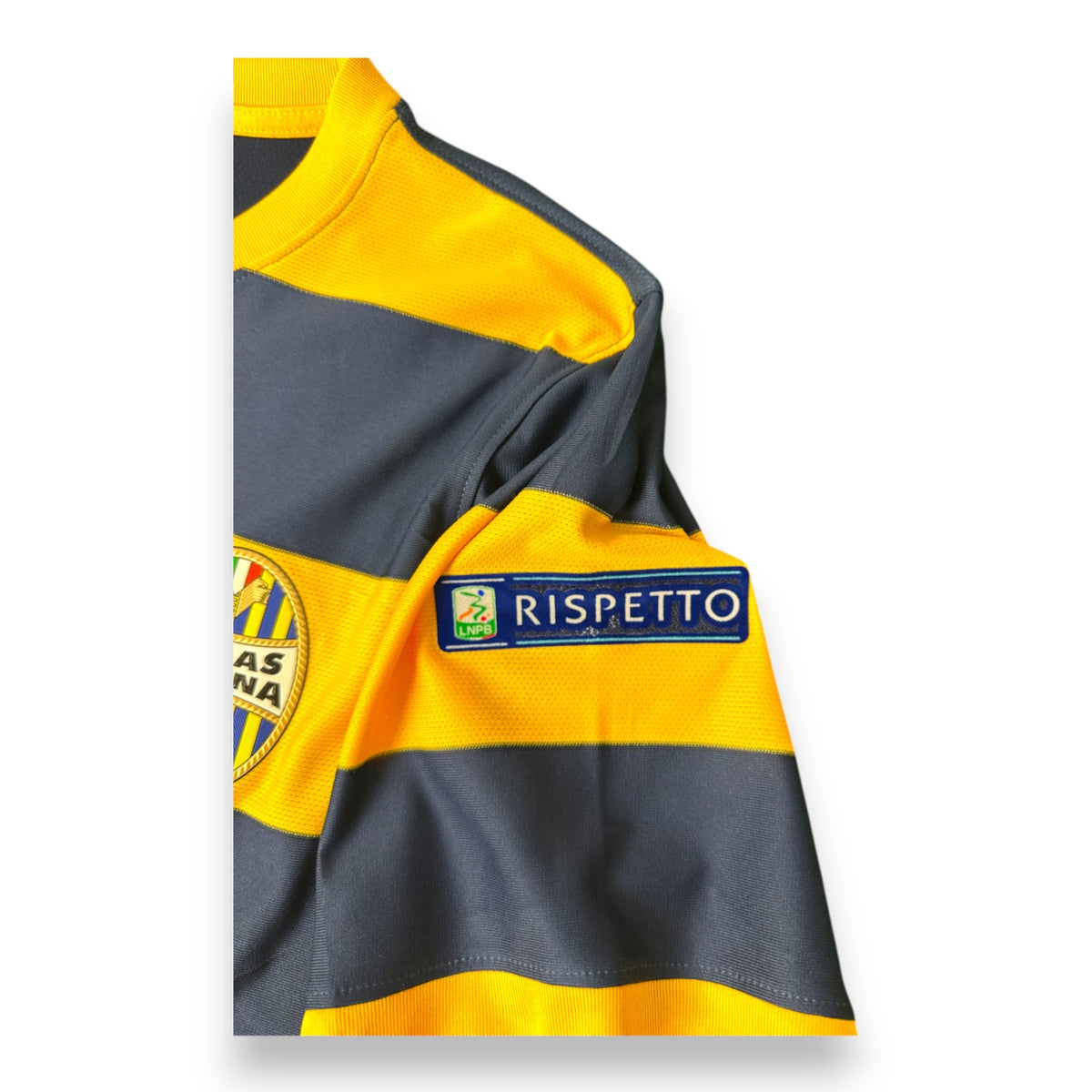 Patch Rispetto Lega B sulla manica – maglia Hellas Verona Home 2016/17 Nike Store