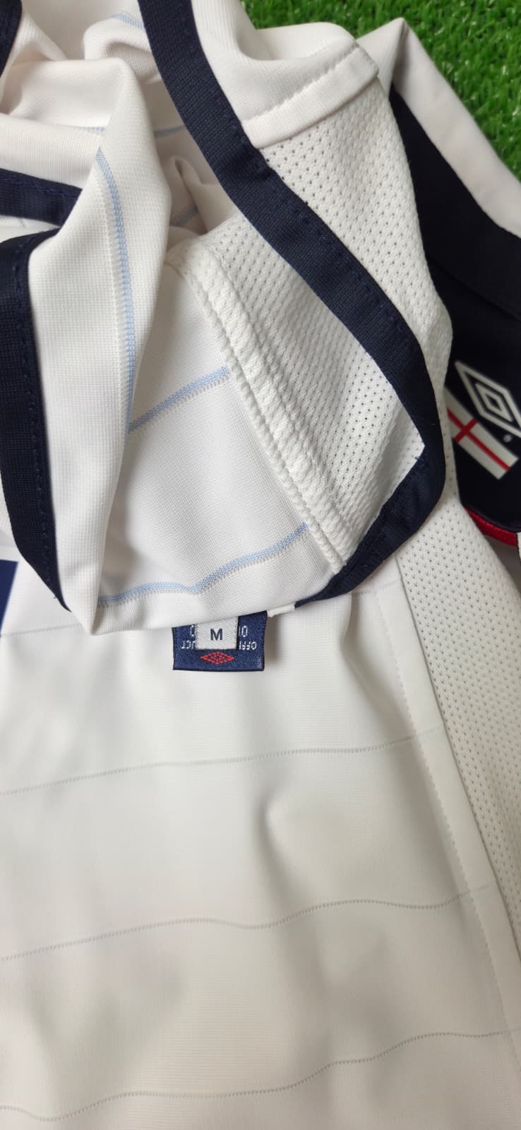 Etichetta interna maglia Inghilterra 2003-05 Umbro – taglia M Official Product
