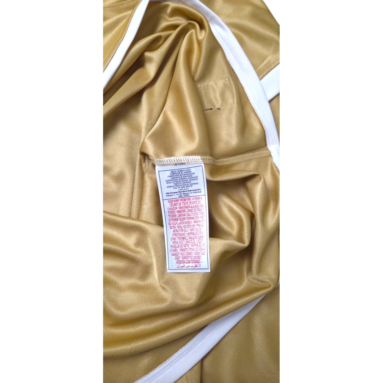 Etichetta interna maglia Juventus Away 2008-09 Nike – Made in Morocco – maglia Store ufficiale bianconera oro