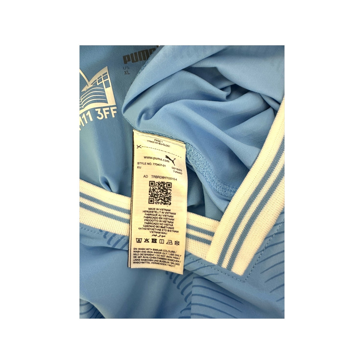 Etichetta taglia e composizione maglia Manchester City Home 2025-26 – Made in Vietnam – taglia XL
