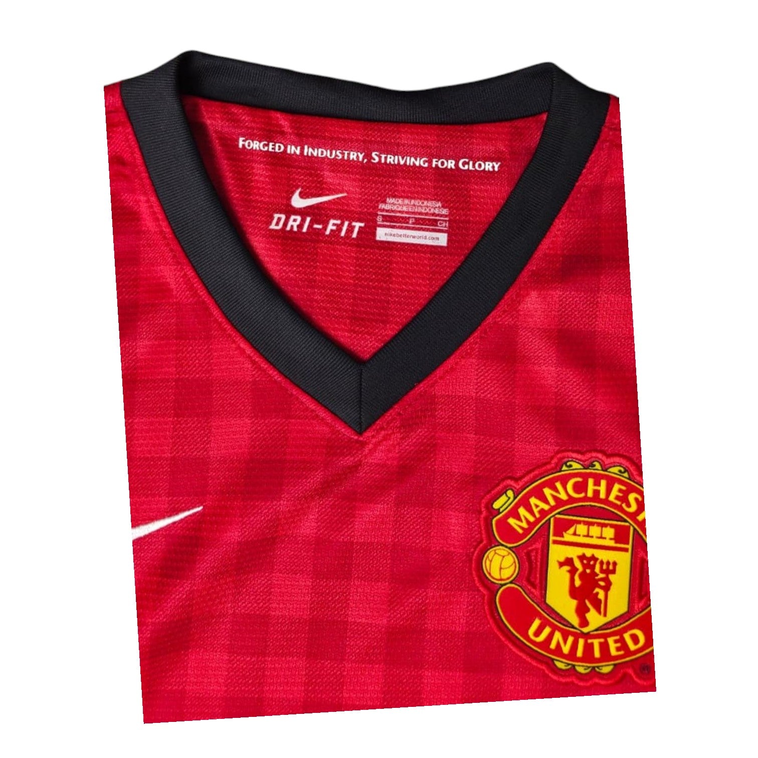 Dettaglio scollo a V nero Dri-FIT e stemma Manchester United maglia Home 2012-13 Nike – Forged in Industry Striving for Glory