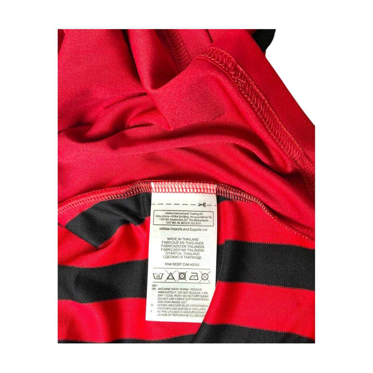 Etichetta di composizione Adidas Made in Thailand della maglia Milan Home 2011/12