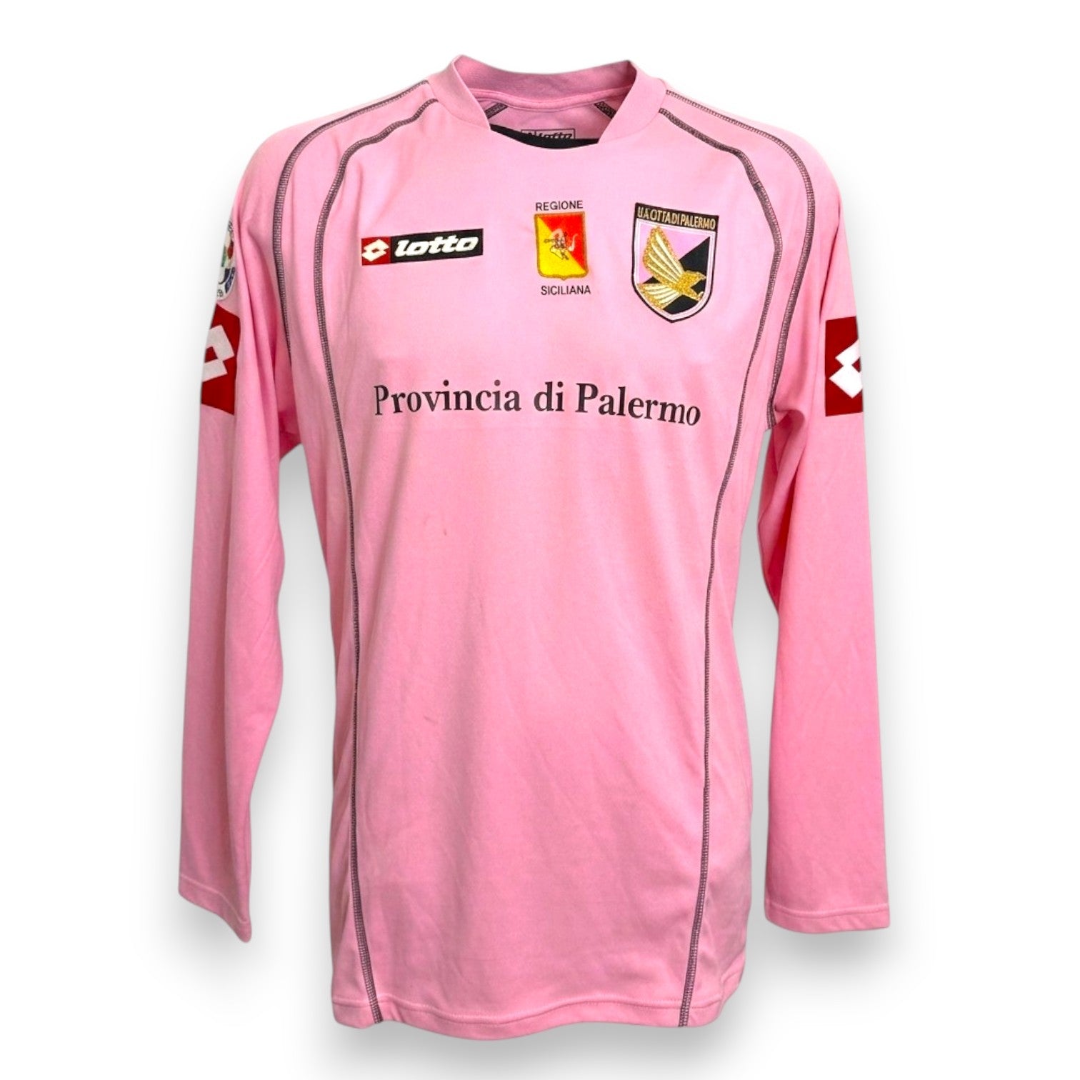 Maglia Palermo Home 2004-05 Player Issued Andrea Barzagli numero 43 fronte – manica lunga Lotto rosa con sponsor Provincia di Palermo e patch Regione Siciliana