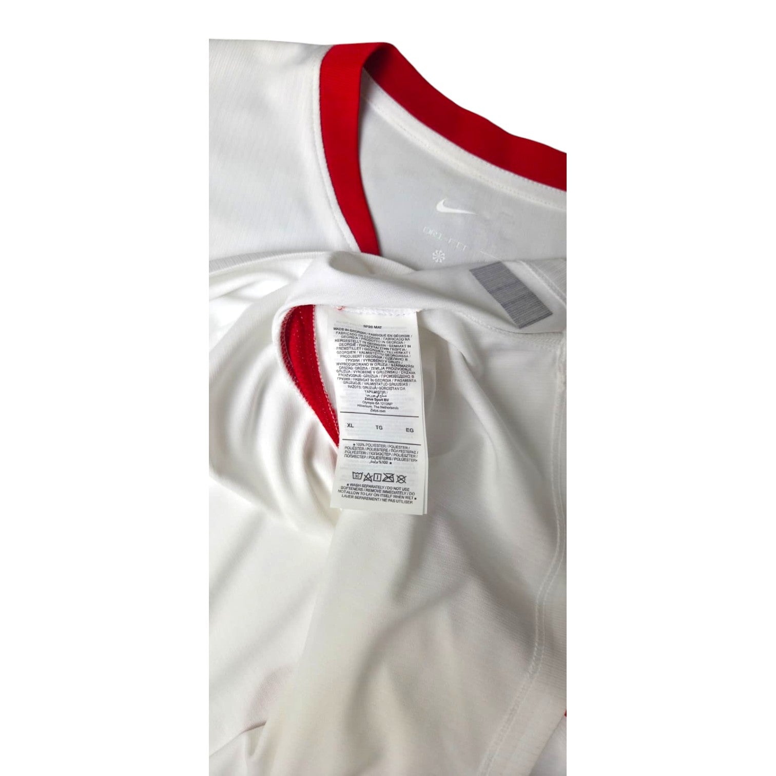 Etichetta interna maglia Polonia 2026 Nike Dri-FIT – Made in Georgia taglia XL