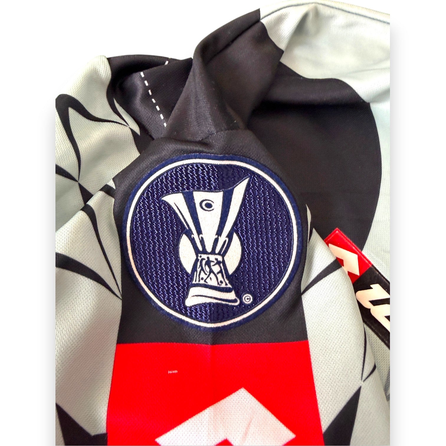 Patch ufficiale Coppa UEFA ricamata manica maglia portiere Palermo 2005-06 Player Issued Guardalben