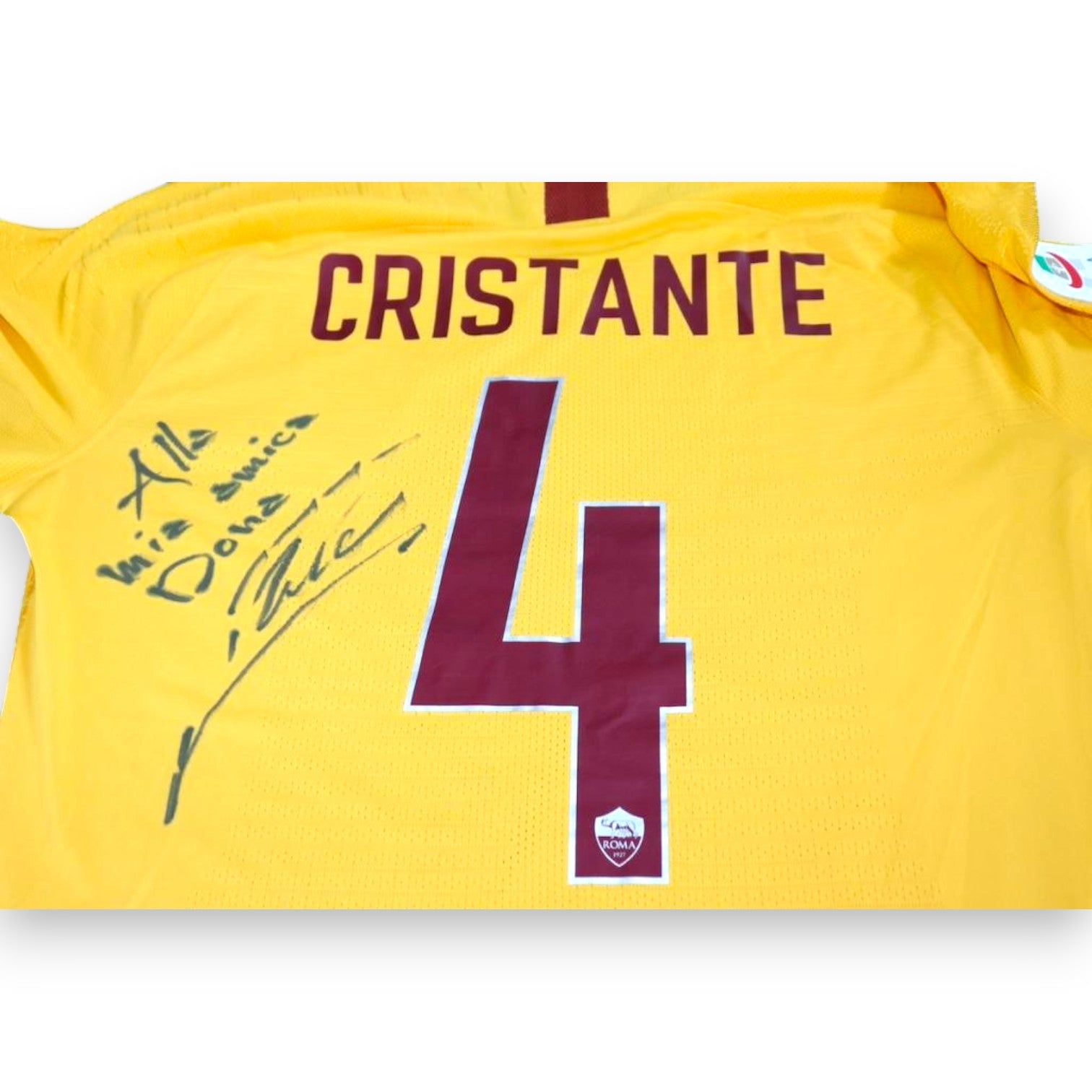 Dettaglio autografo originale Bryan Cristante con dedica "Alla mia amica Dona" su maglia Roma Player Issued 2018-19