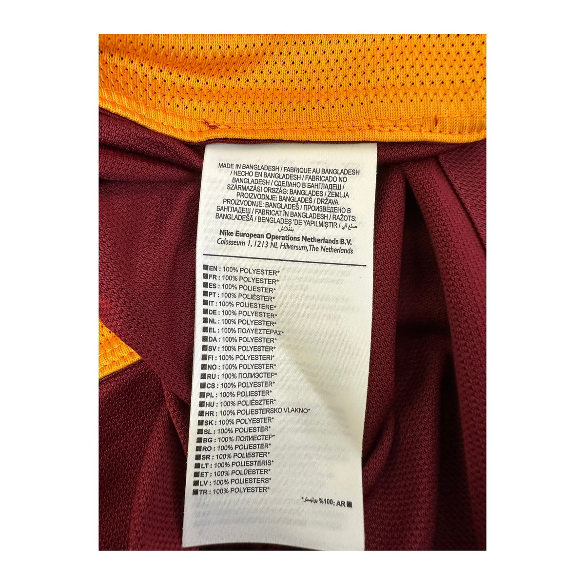 Etichetta di composizione Nike 100% poliestere Made in Bangladesh della maglia Roma 2015/16