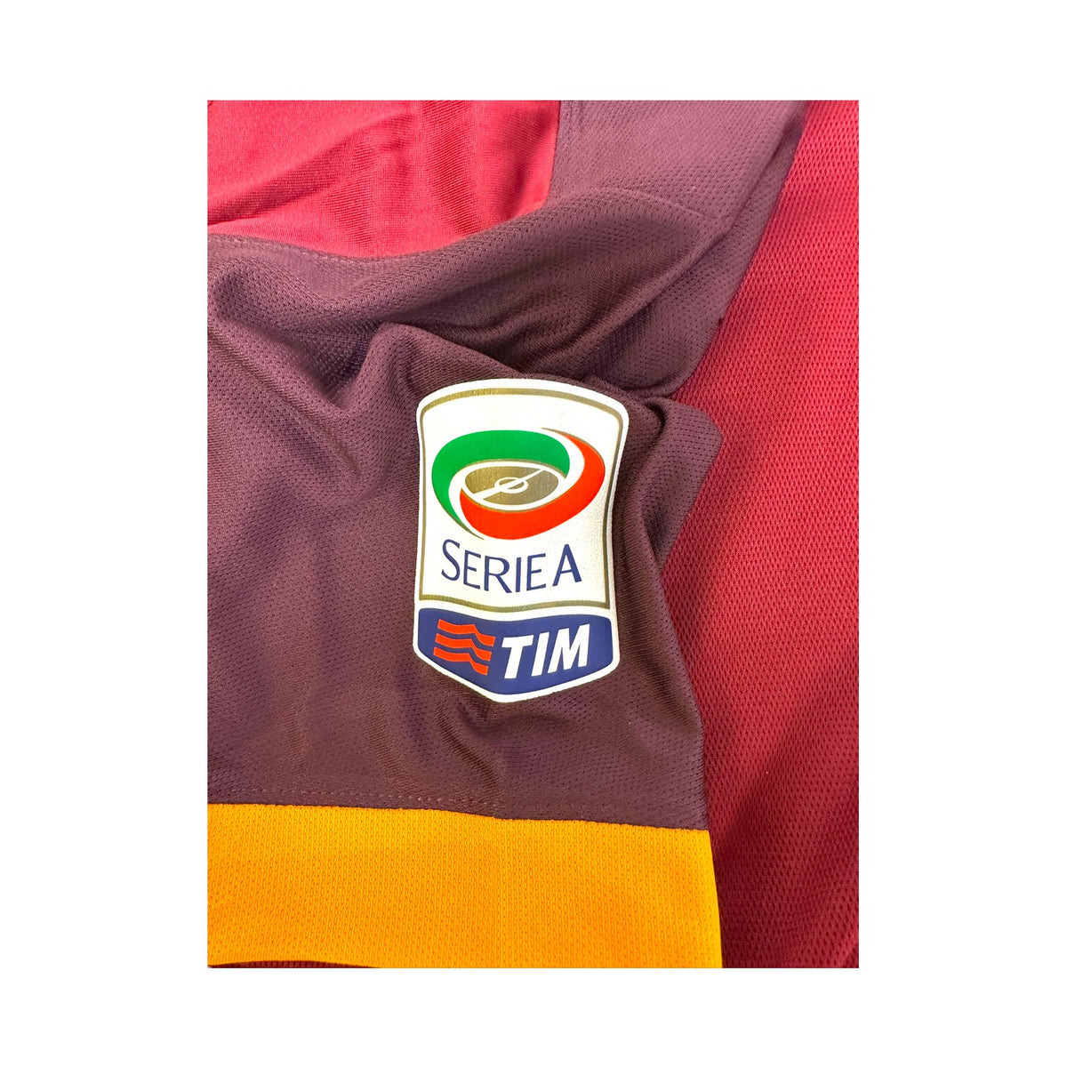 Patch Serie A TIM sulla manica della maglia Roma Home 2015/16 Nike