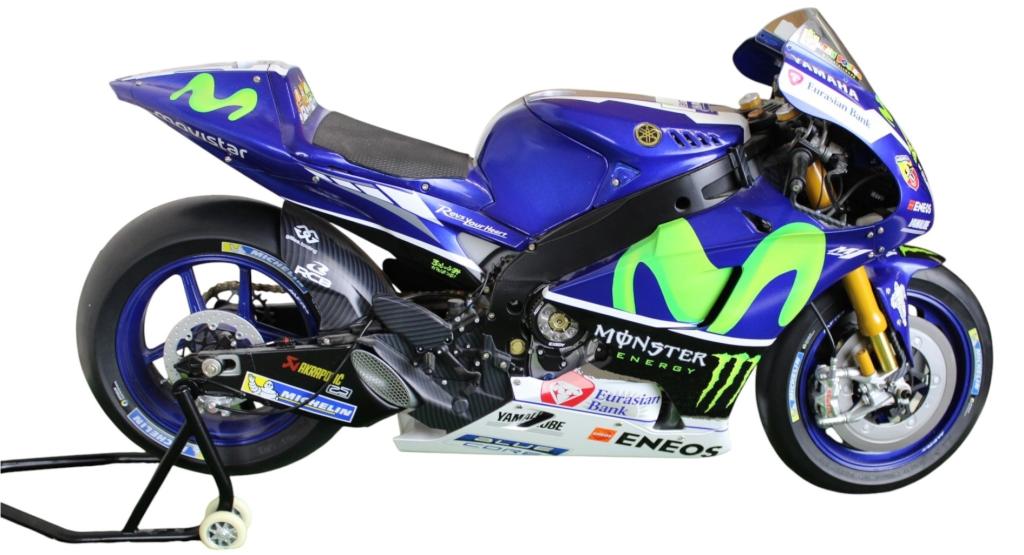Profilo laterale Yamaha YZR-M1 Movistar 2016 scala 1:4 DeAgostini – livrea Movistar Monster Eneos – replica fedele MotoGP