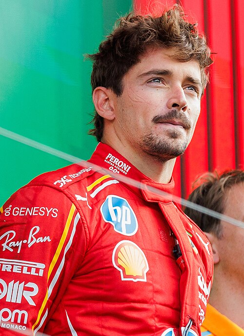 Charles Leclerc in tuta Ferrari al Gran Premio dei Paesi Bassi 2024 – autografi originali su MTM Memorabilia