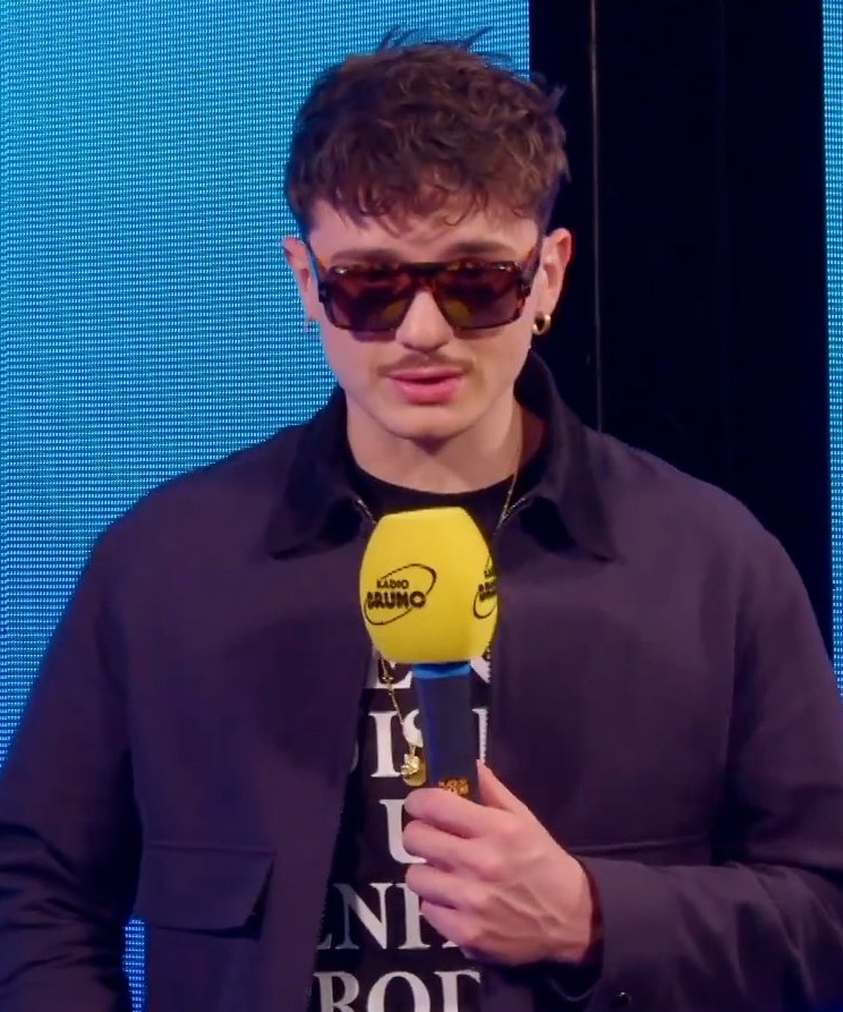 Olly, cantautore genovese vincitore del Festival di Sanremo 2025 con Balorda nostalgia