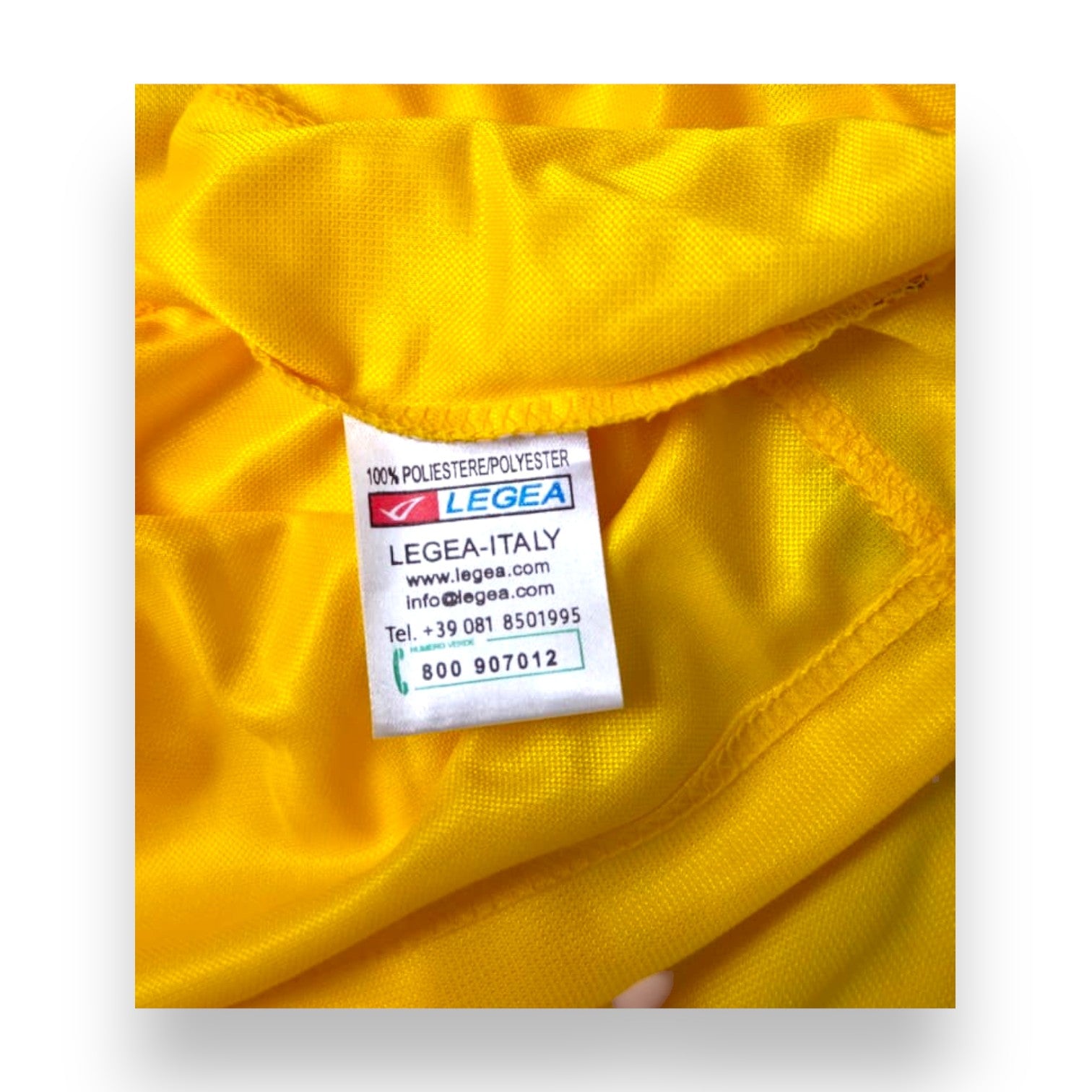 Etichetta interna Legea-Italy maglia Hellas Verona 2003-04 Player Issued – 100% poliestere Made in Italy – numero 2 Almirón