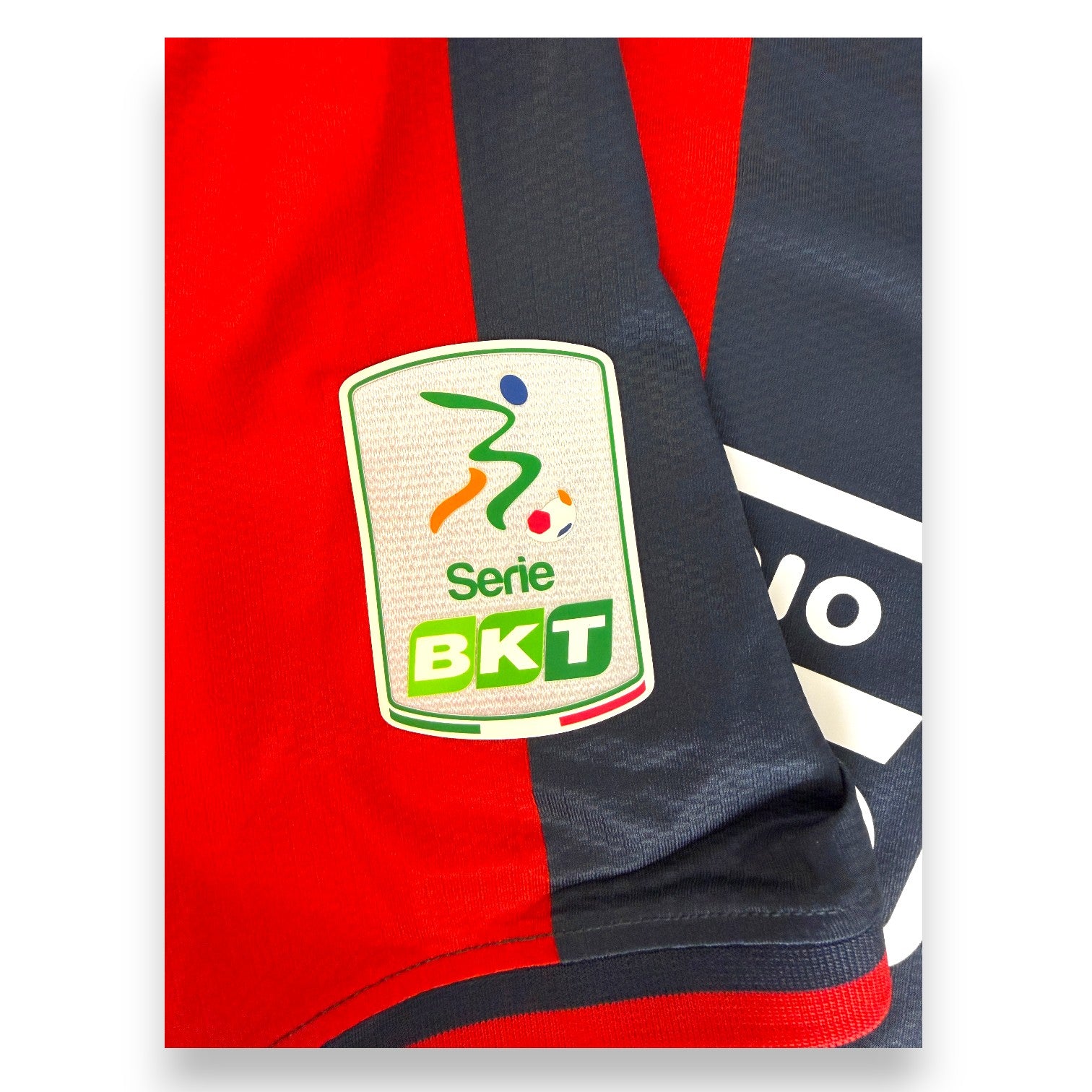 Patch ufficiale Serie BKT maglia Genoa CFC Home 2022-23 Player Issued Castore – Mattia Aramu numero 10