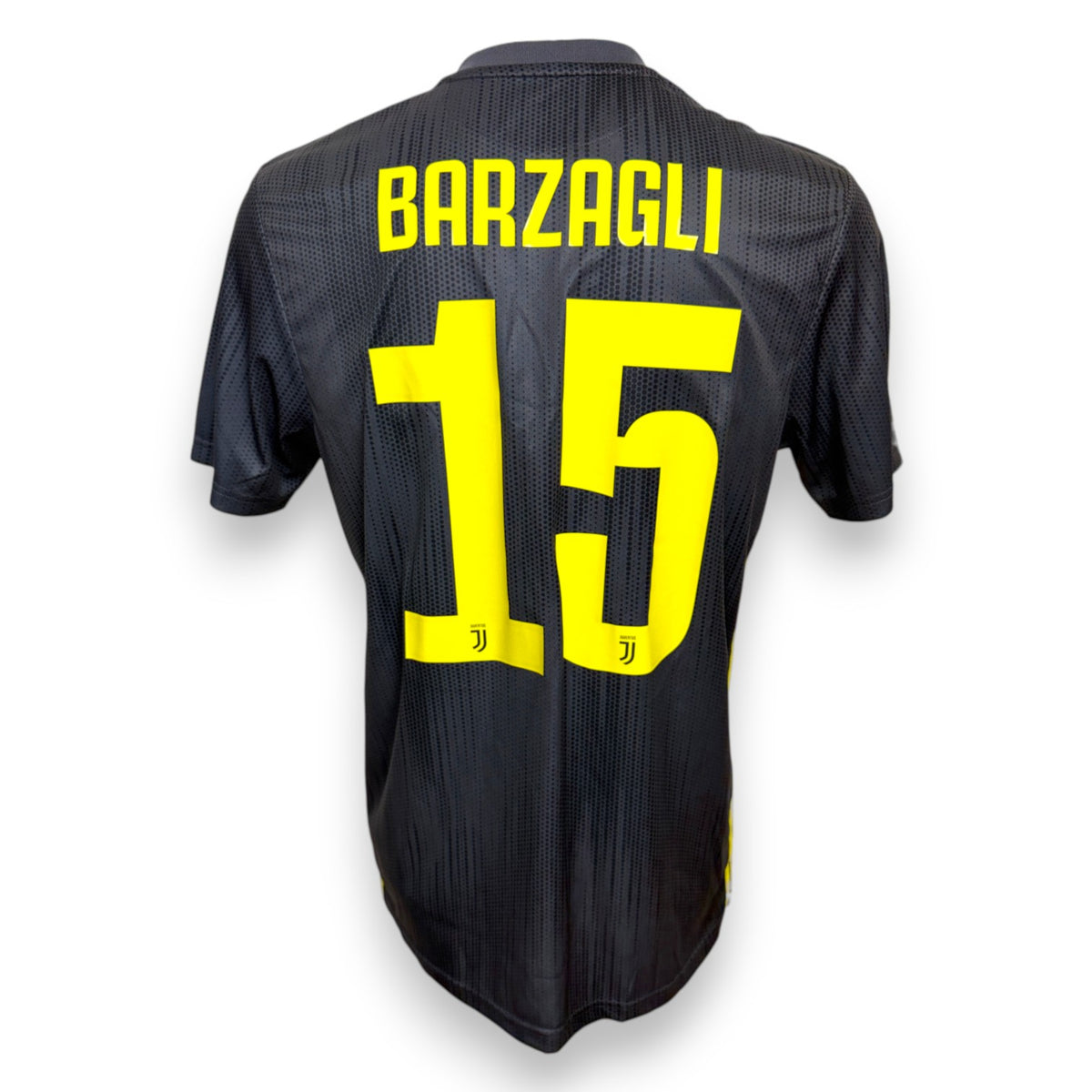 Retro maglia Juventus Third 2018-19 Andrea Barzagli numero 15 – adidas For the Oceans