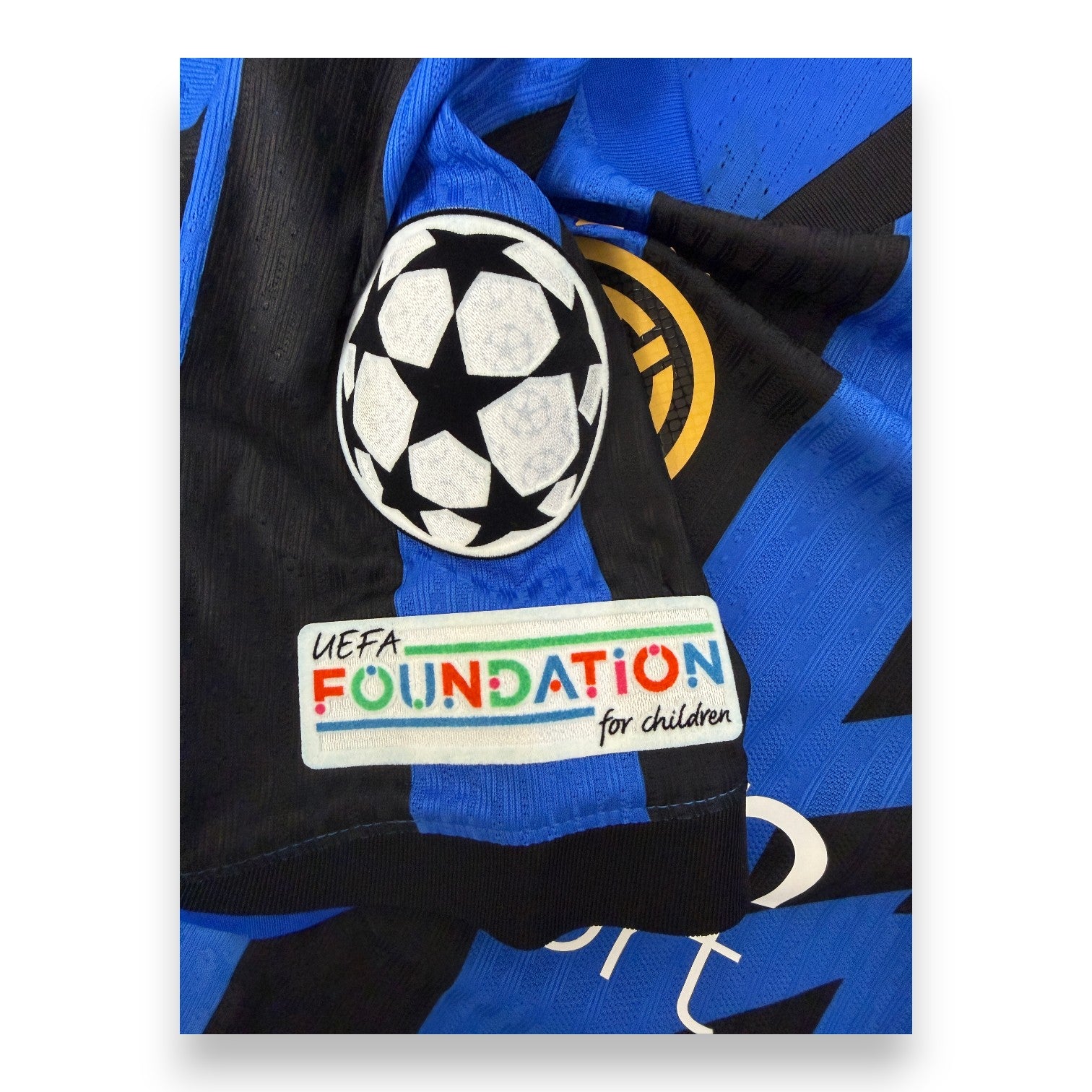Patch UEFA Champions League e UEFA Foundation for Children 10 Years maglia Inter Player Issued