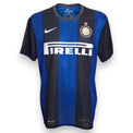 Fronte maglia FC Internazionale Home 2012-13 nerazzurra – sponsor Pirelli – stemma Inter due stelle – Nike Dri-Fit Store taglia L