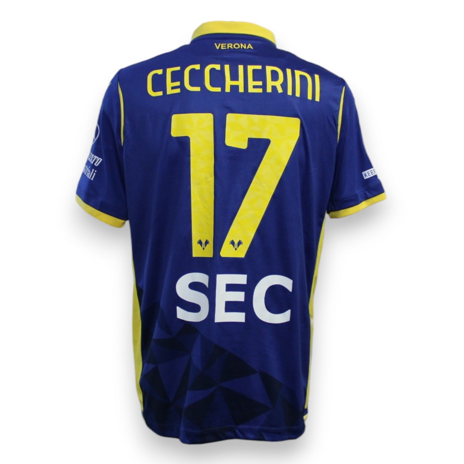 Maglia Hellas Verona Home 2020-21 Federico Ceccherini numero 17 – Macron – sponsor SEC retro – patch Serie A TIM Keep Racism Out