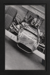 Fotografia autografata François Cevert Formula 1 – monoposto Motul Goldtime – dedica originale A la Goldtime con Amicizia penna blu – grande formato 40x30 cm bianco e nero