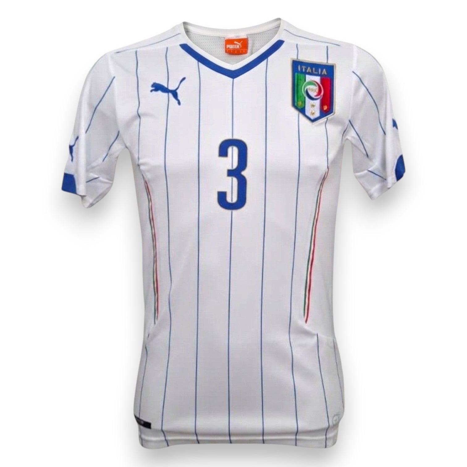 Maglia Italia Away 2014-15 Puma fronte – design pinstripes bianco blu – N.3 Chiellini