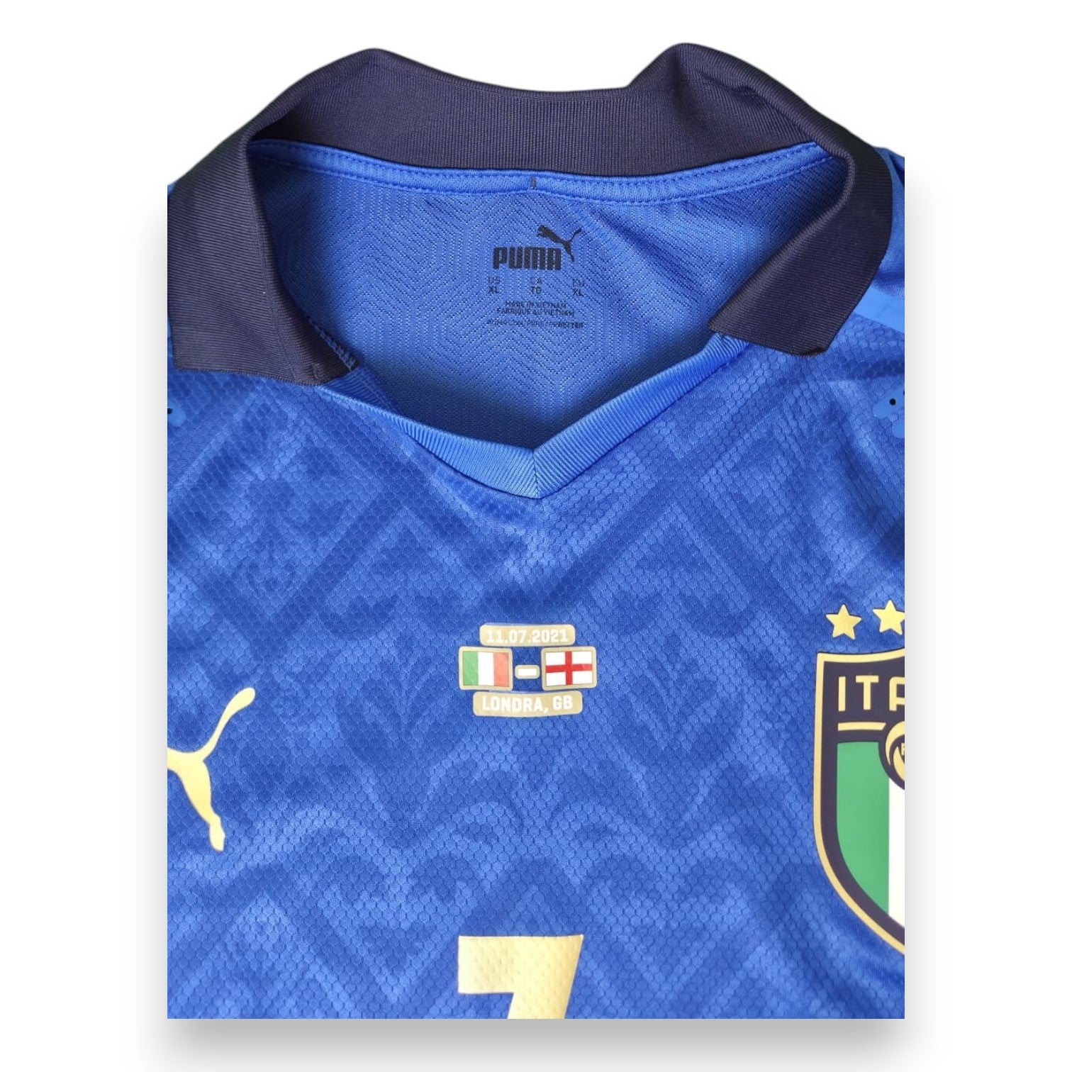Etichetta taglia XL maglia Italia Home 2021 Puma Player Issued Chiellini – Made in Vietnam