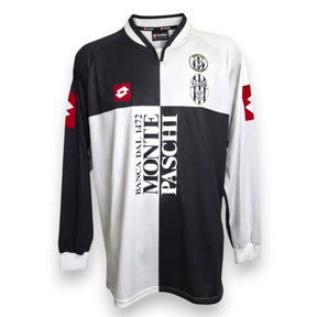 Fronte maglia Siena Home 2004-05 Player Issued Enrico Chiesa – Lotto – sponsor Monte Paschi – scacchi bianconeri – stemma centenario Robur 1904