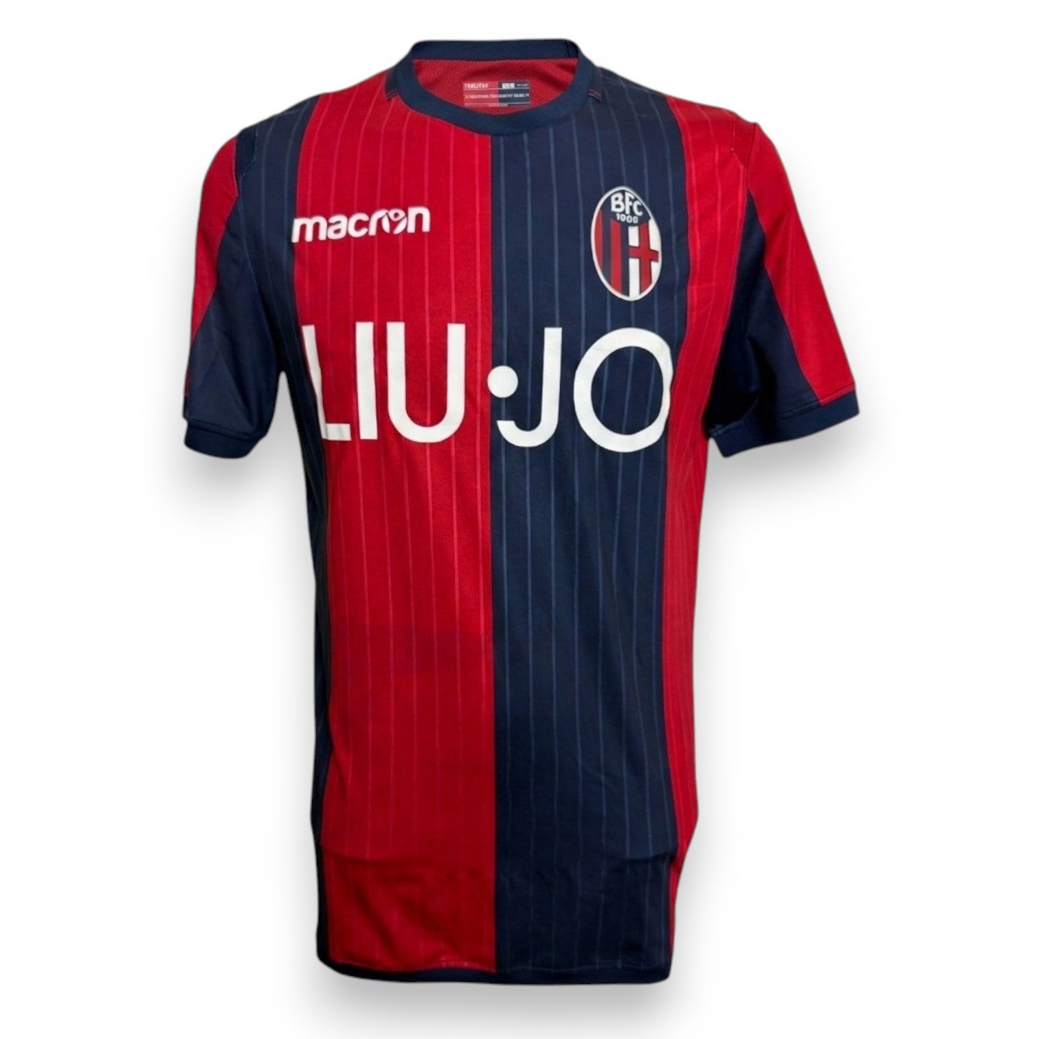 Fronte maglia Bologna Home 2018-19 Match Worn Macron – sponsor Liu Jo – patch Serie A TIM 2018-2019