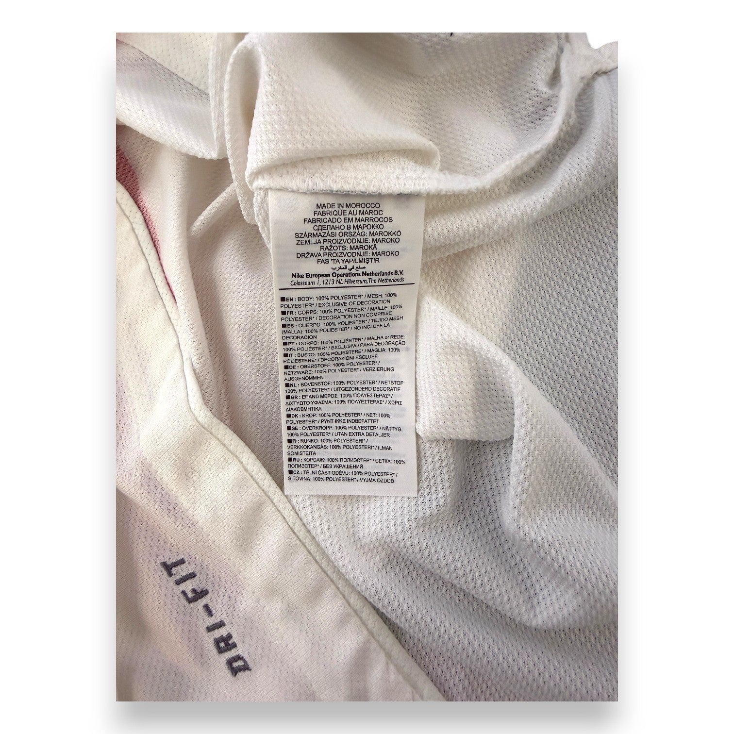 Etichetta di lavaggio e composizione maglia Juventus Nike Made in Morocco