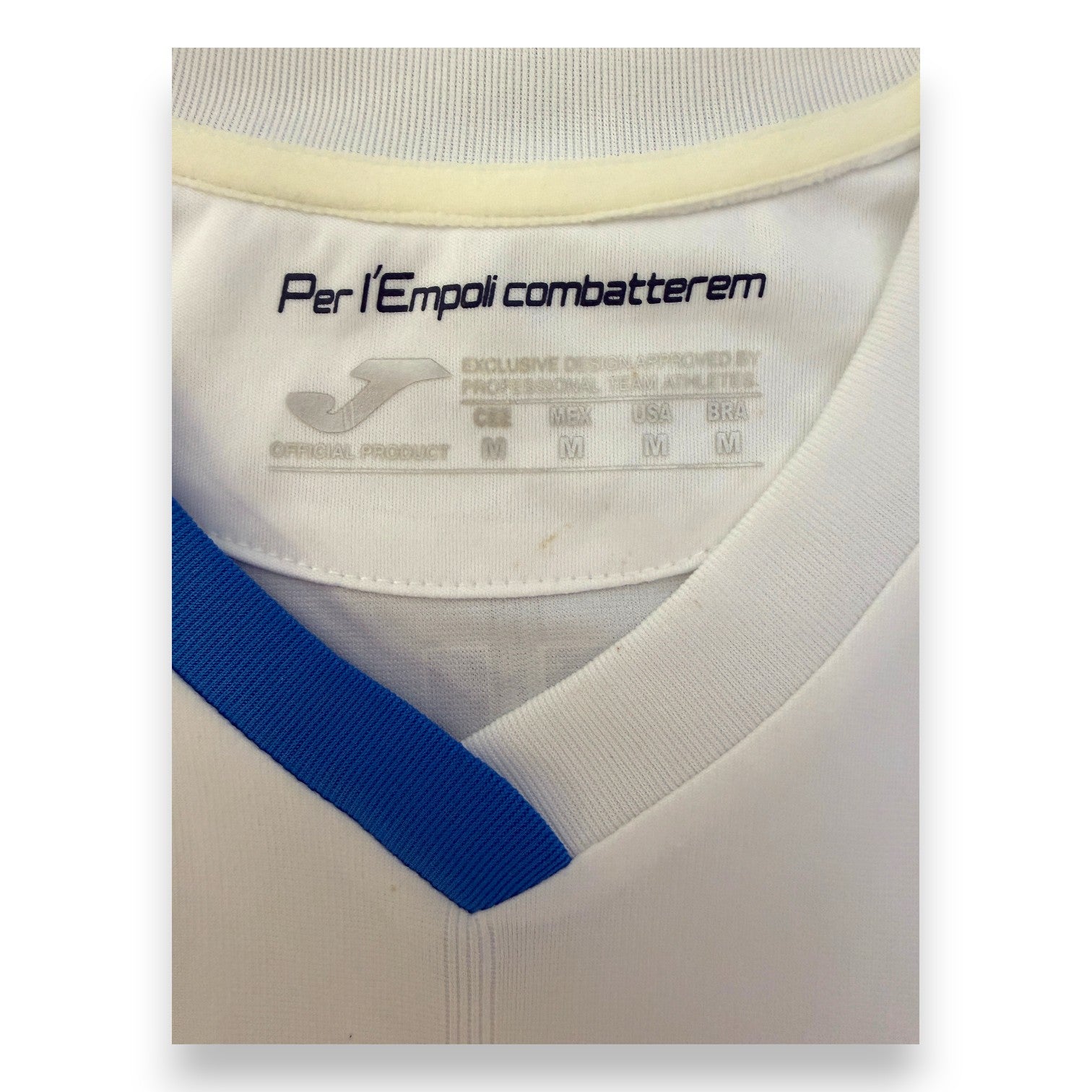 Dettaglio colletto interno "Per l'Empoli combatterem" maglia Away 2015-16 Joma – taglia M – Assane Dioussé N.14