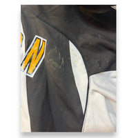 Dettaglio spalla e numero 8 – maglia Juventus Home 2004-05 Nike Emerson