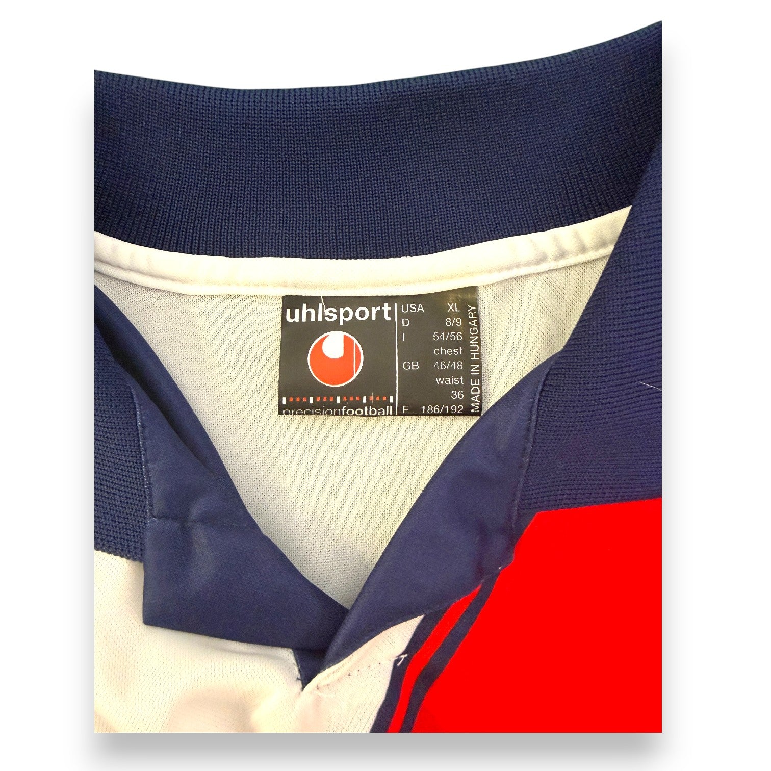 Etichetta taglia XL maglia Cagliari Calcio Player Issued 2001-02 Uhlsport – Made in Hungary – dettaglio interno