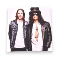 cd-slash-4-copertina-autografata-plettri-05-foto-band